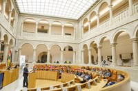 Visita del presidente del Senado Ander Gil al Parlamento de La Rioja