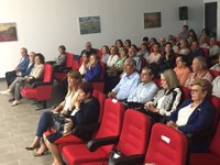 La Presidenta del Parlamento participa en la Jornada Conmemorativa del Día del Mayor