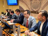 El consejero de Educación y Empleo ha comparecido esta tarde en Comisión Informativa