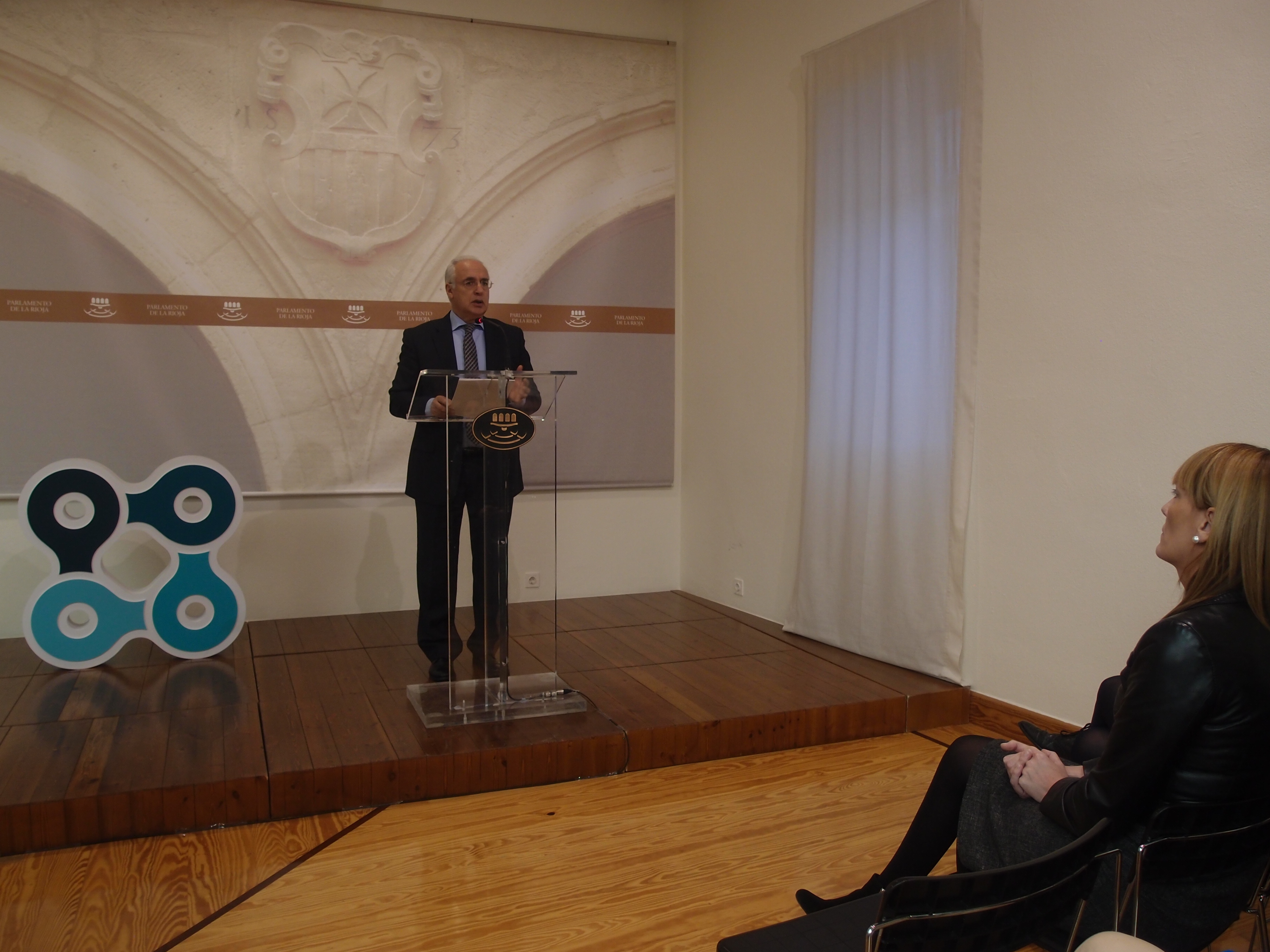 El Presidente del Gobierno de La Rioja ha presentado las medidas del Plan Anual para la Emancipación de los jóvenes