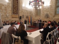 Tomás Martínez Flaño, Presidente de la Comisión, durante la presentación del dictamen