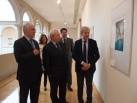 El Presidente del Parlamento anima a visitar una "exposición de calidad" sobre la Patagonia desconcida de Chile