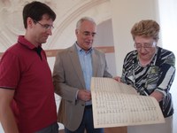 Ceniceros, Capellán y Hernández ojean el himno