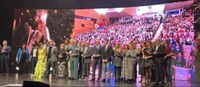La presidenta del Parlamento asiste a la entrega de premios Promecal Rioja