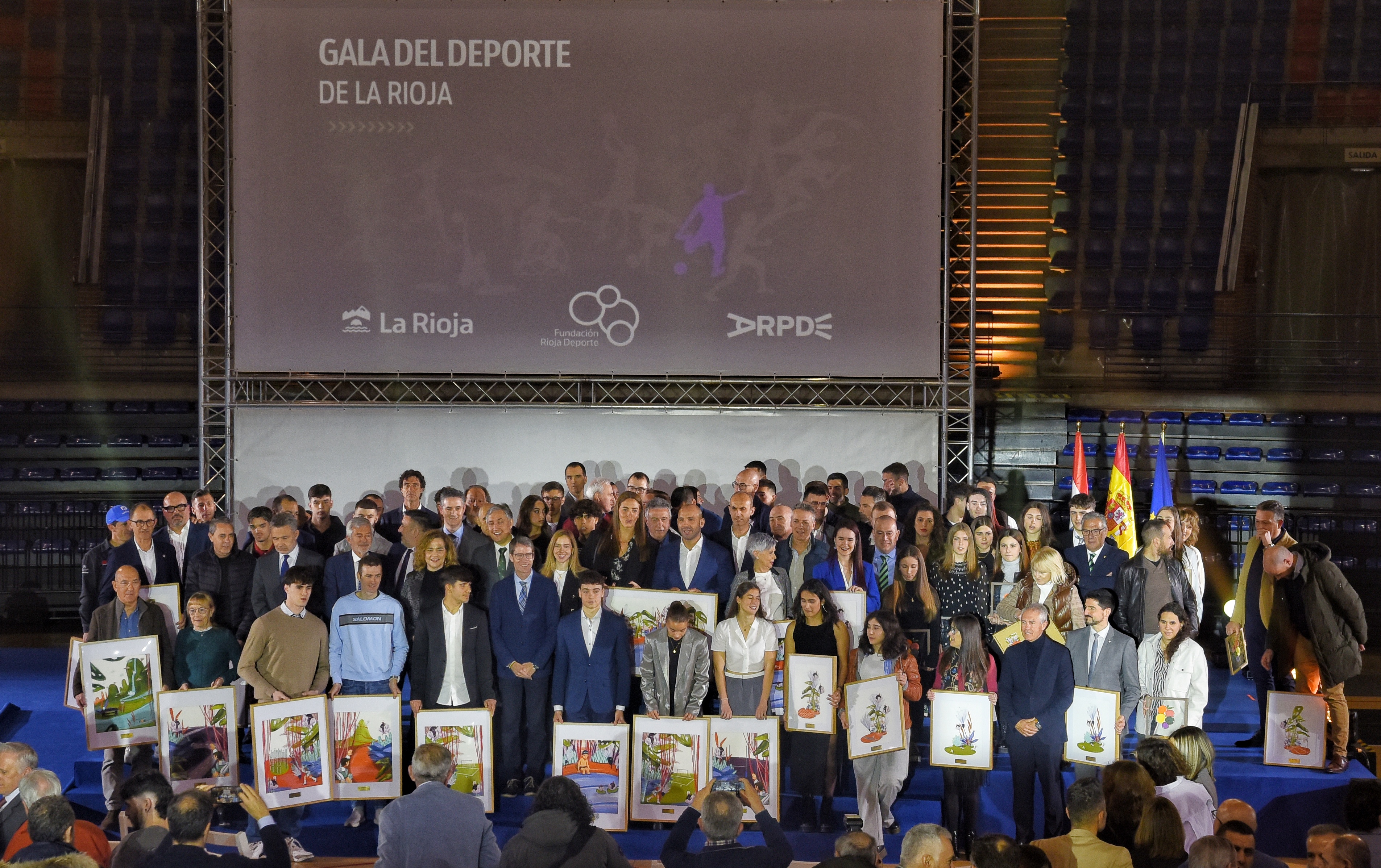 Autoridades y premiados