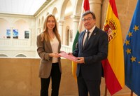 Fernández Cornago recibe la memoria del Consejo Consultivo de 2023