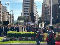 Homenaje e izado solemne de la bandera nacional