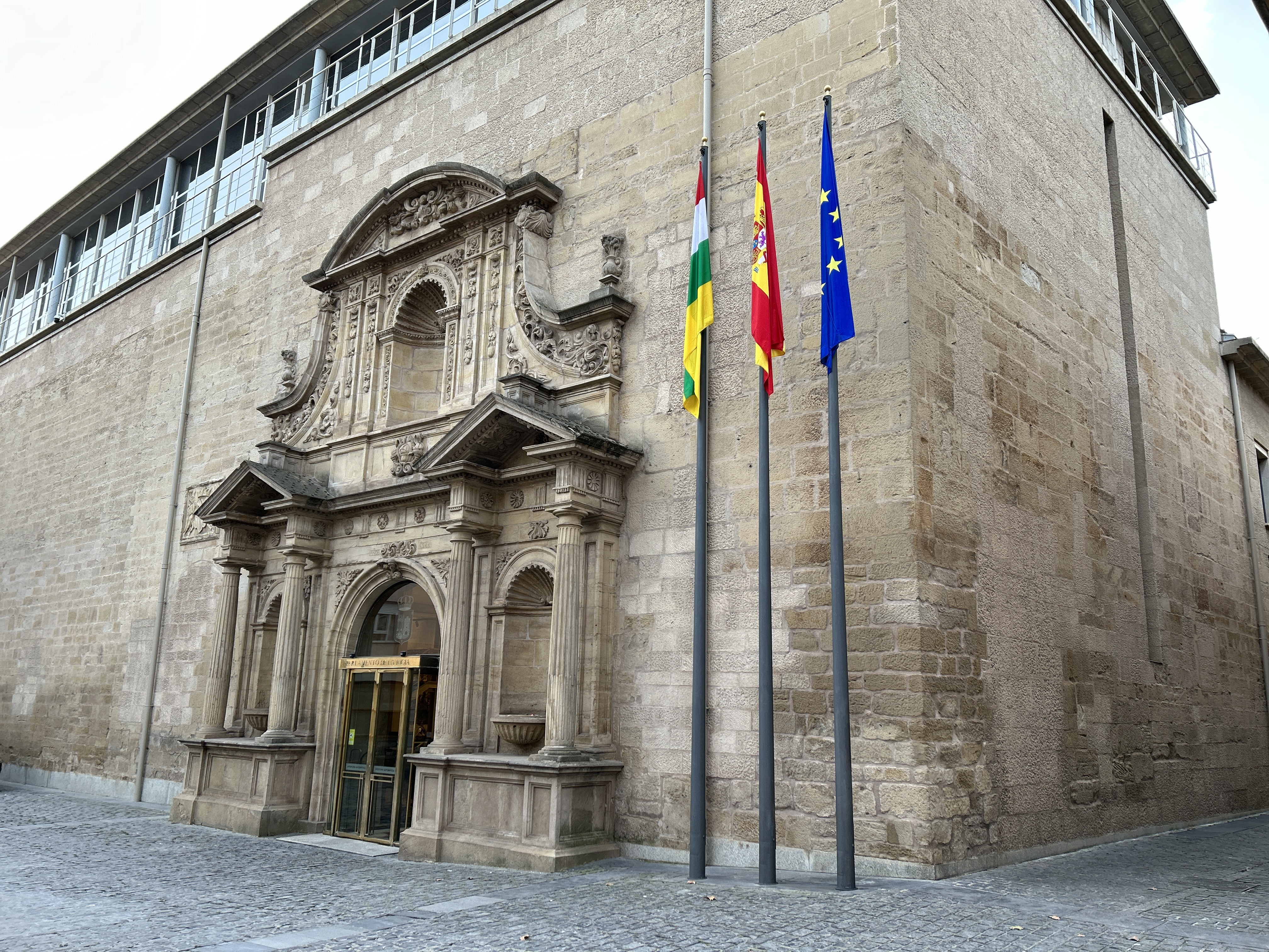 Vista exterior del Parlamento