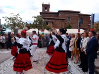 Para concluir el acto ha actuado el Grupo de Danzas de Santa Coloma