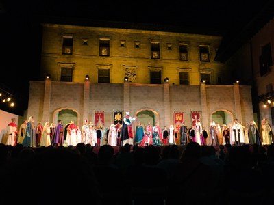 La obra revive la historia de Nájera desde los primeros pobladores hasta la Alta Edad Media