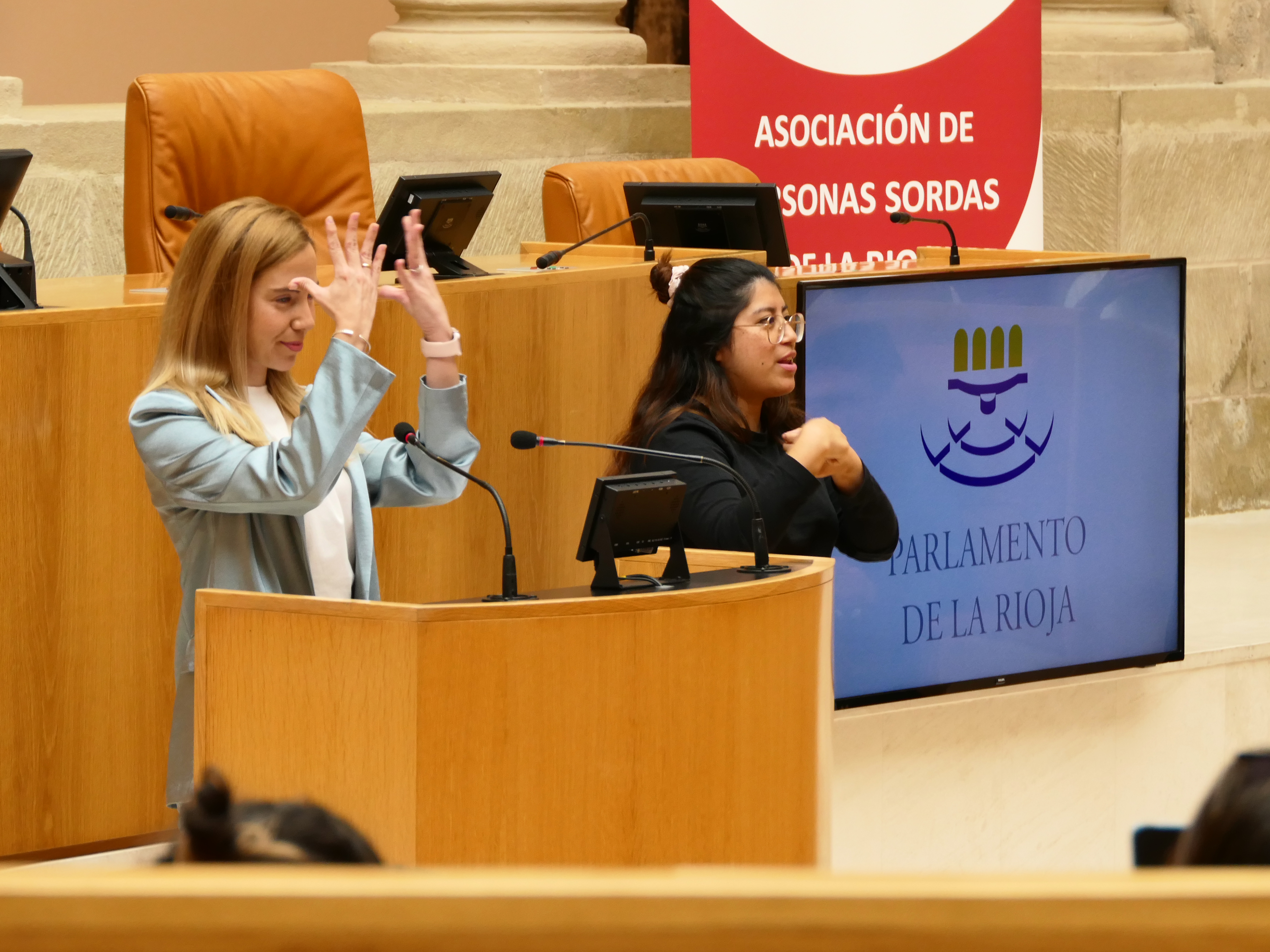 Día Nacional de las Lenguas de Signos Españolas 