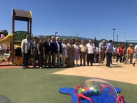  La Presidenta del Parlamento acompaña a los vecinos de Entrena en la inauguración del primer parque urbano ‘Virgen de Valvanera’  