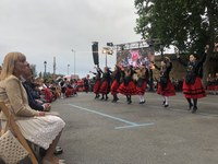 La Presidenta del Parlamento, Ana Lourdes González, participa en la ofrenda floral y evocación histórica de la ciudad de Logroño