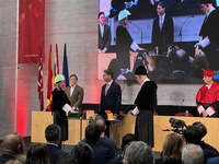 La presidenta del Parlamento asiste a la toma de posesión de Eva Sanz Arazuri como rectora de la UR