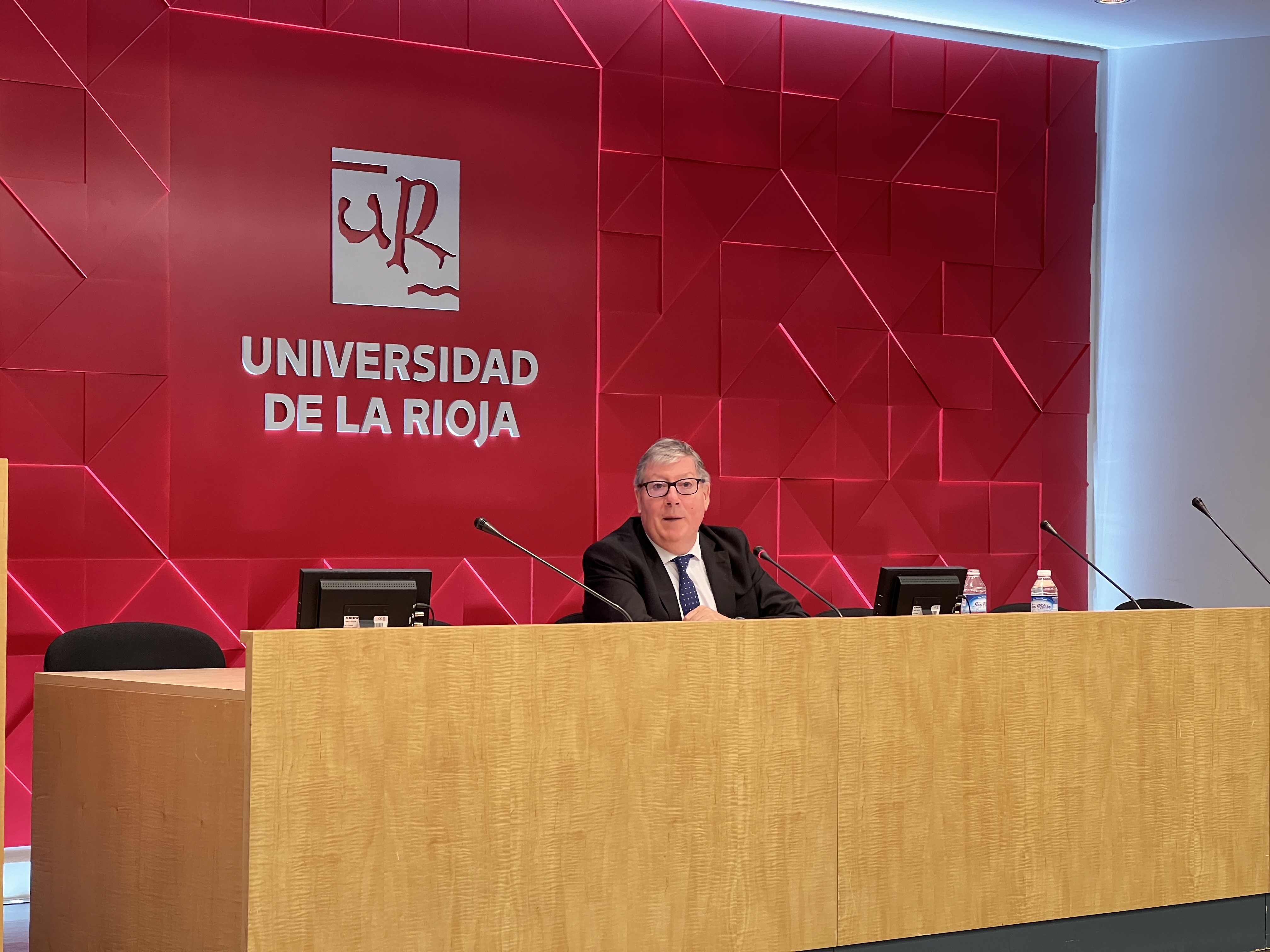 Última lección magistral de Pedro de Pablo Contreras