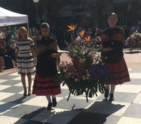 La Presidenta ha participado en la Ofrenda a la Virgen.