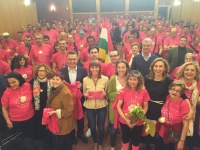 La Presidenta del Parlamento participa en la lectura del manifiesto de las personas con enfermedad mental