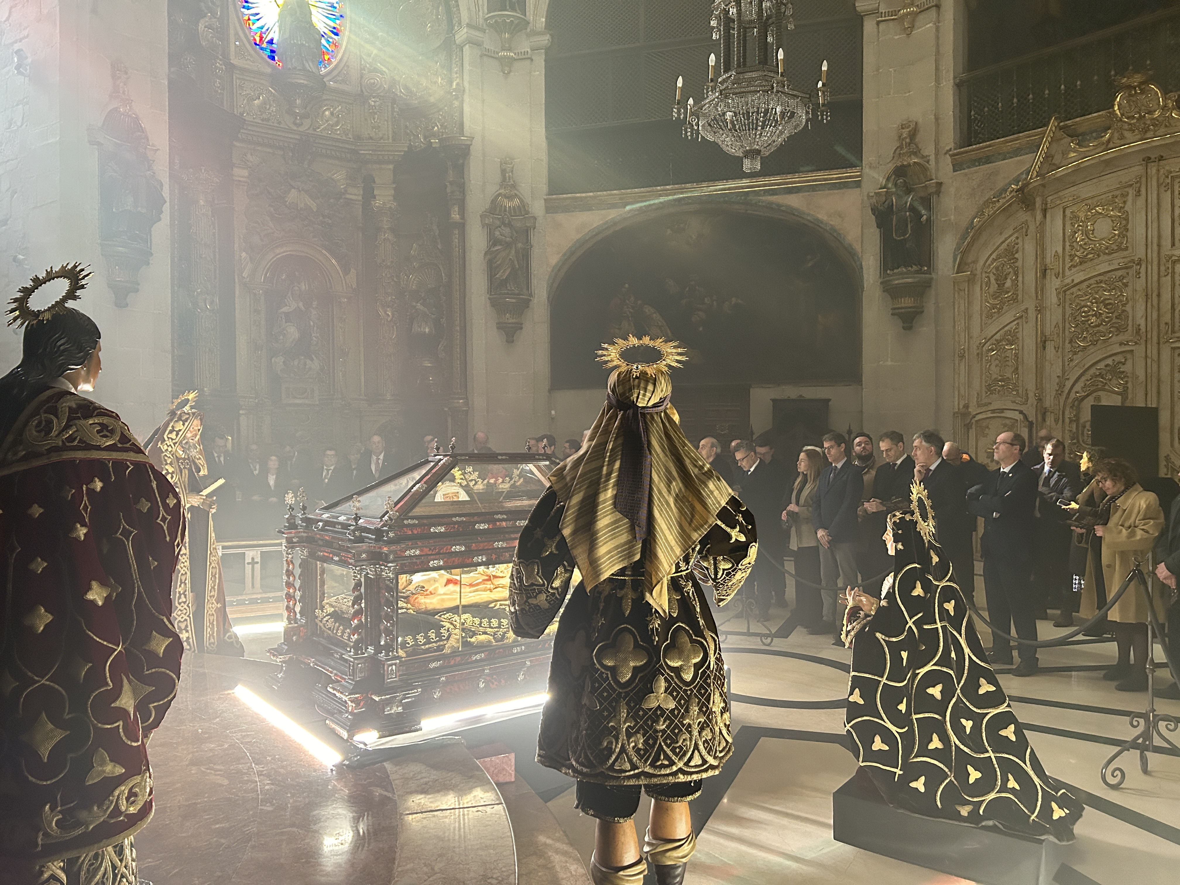 Exposición sobre el Santo Entierro