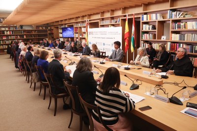 La Reina Leticia clausura en San Millán el XVI Seminario de lengua y Periodismo