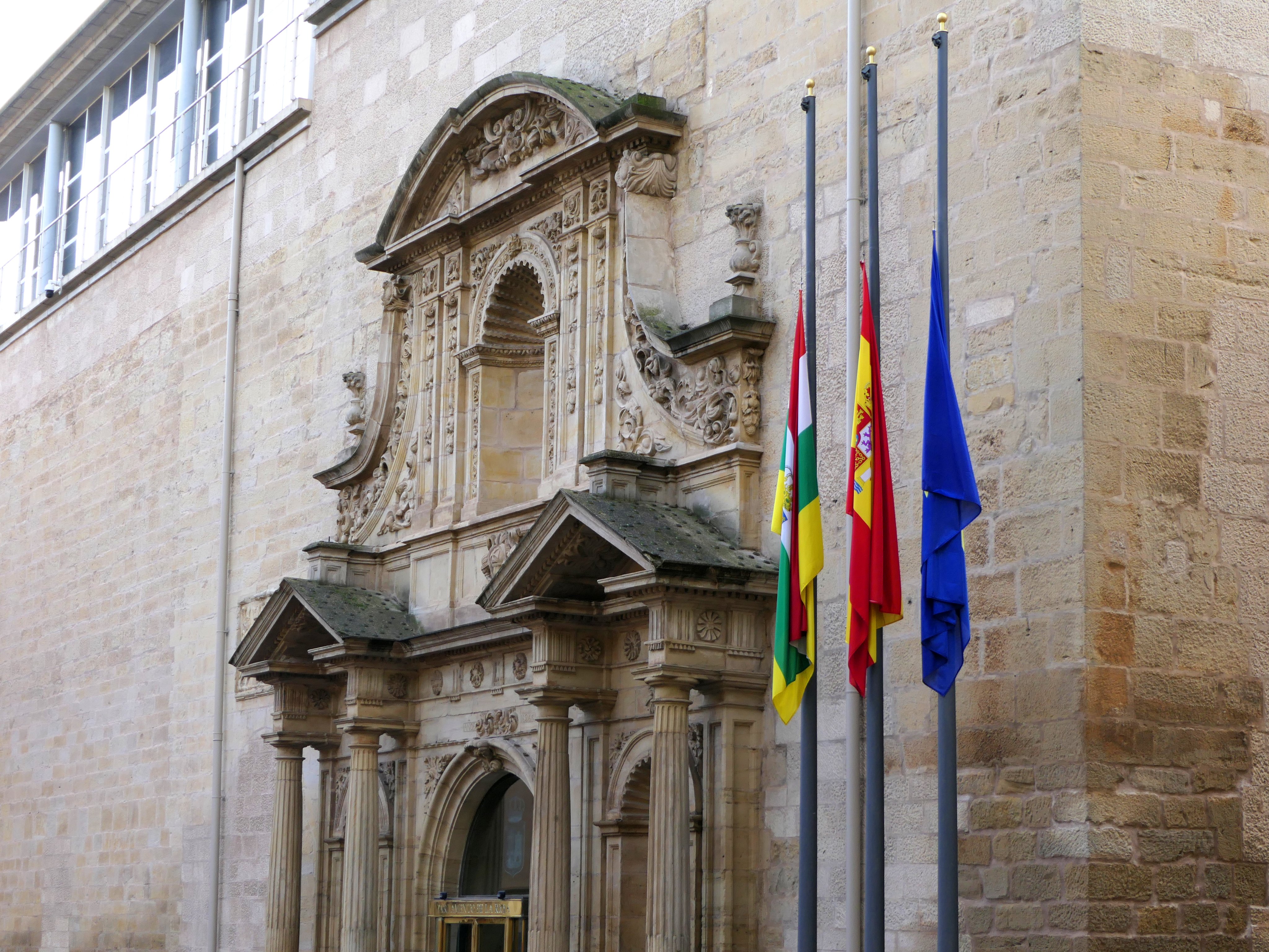 Banderas a media asta