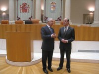Los Presidentes de las Cámaras Legislativas de La Rioja y Navarra abogan por mejorar la presencia entre los ciudadanos