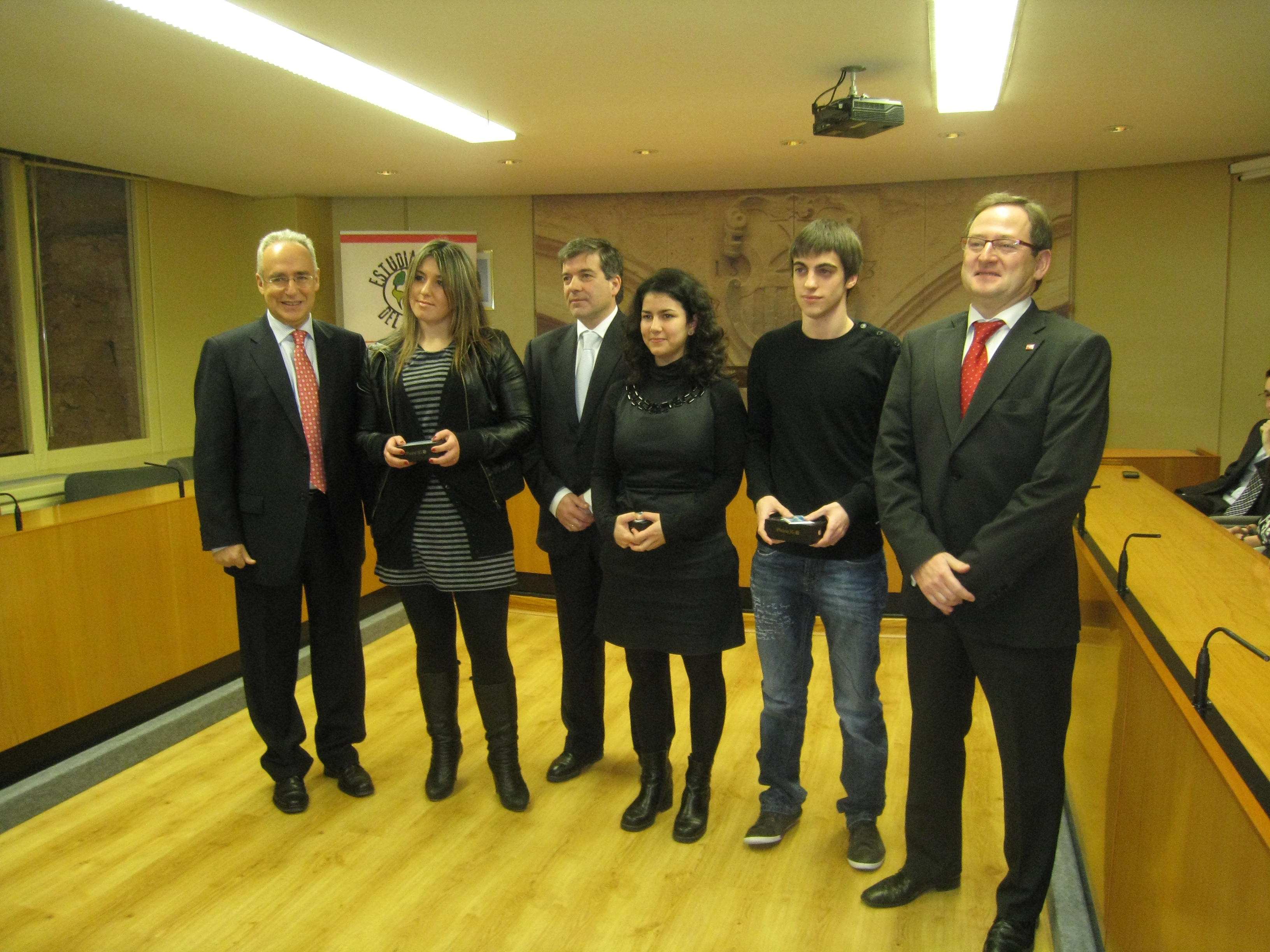 Entrega Premios Estudiantes del Milenio