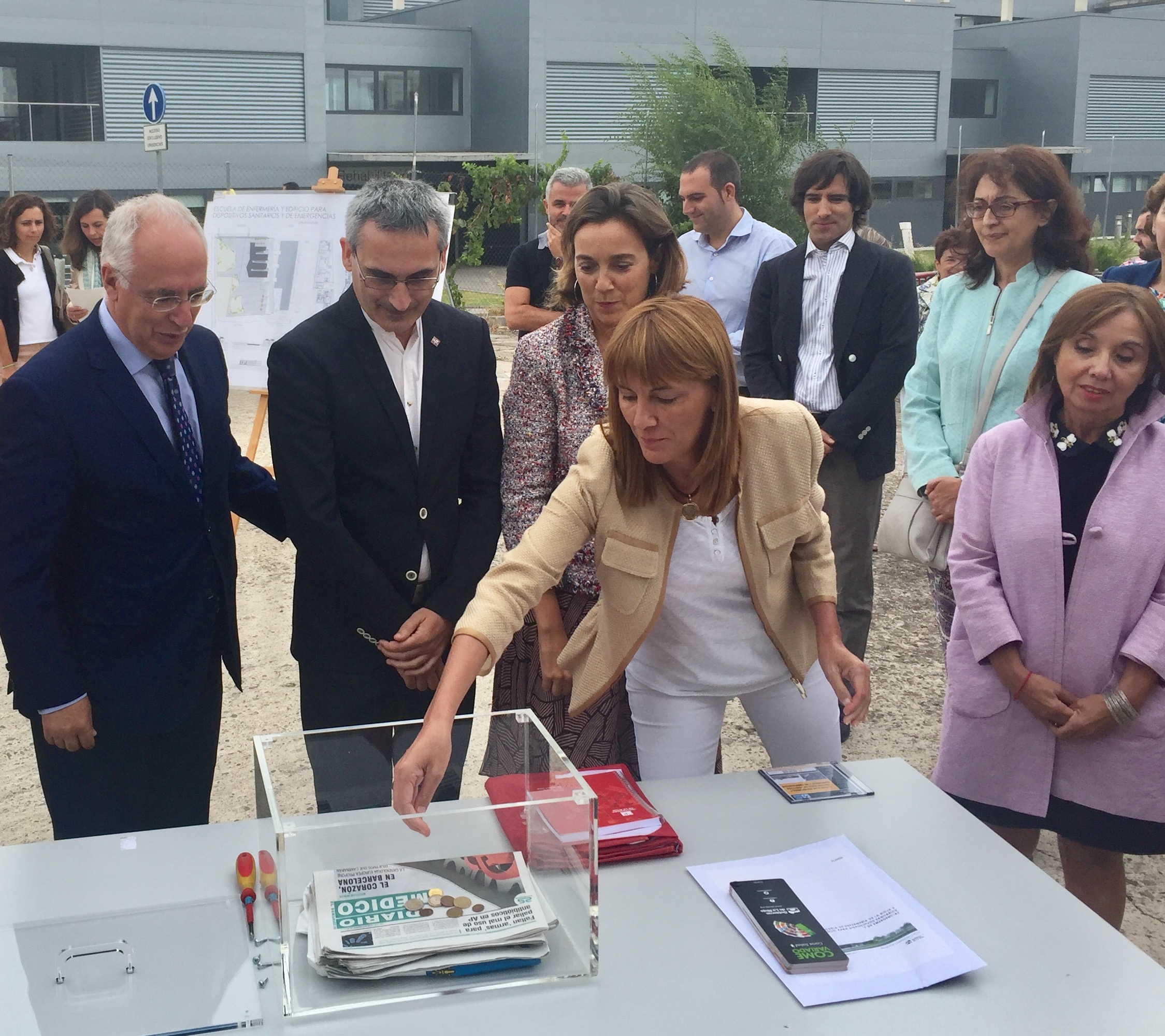 Primera piedra de la nueva Escuela de Enfermería 