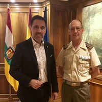 Reunión con el coronel Pedro Mª Pejenaute