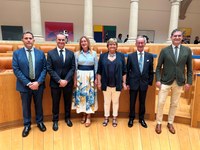 Seis nuevos diputados del Grupo Parlamentario Popular toman posesión de sus cargos