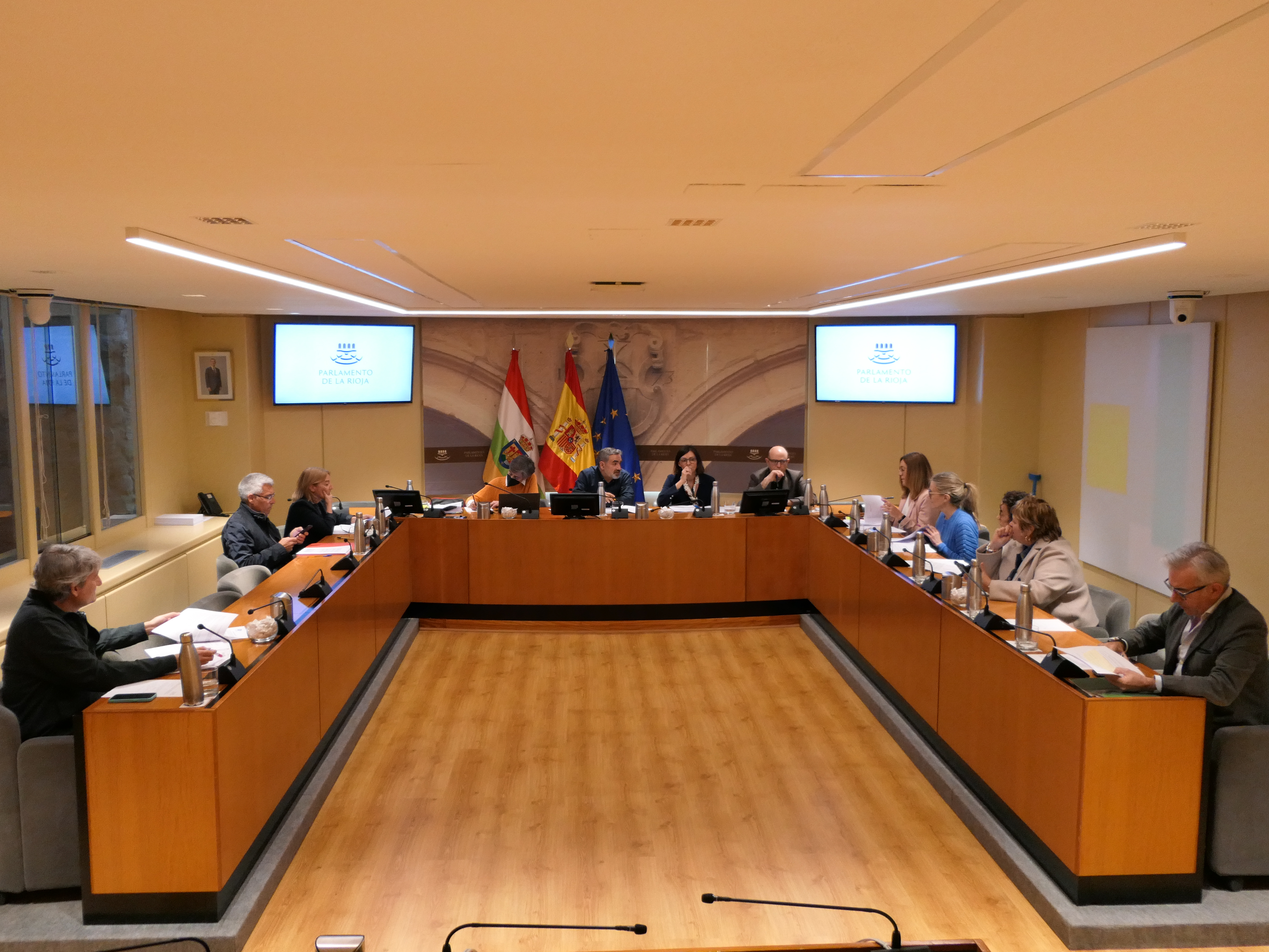 Comisión de Hacienda, Gobernanza Pública, Sociedad Digital y Portavocía 