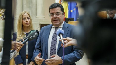 El consejero de Hacienda abrirá el jueves la ronda de comparecencias