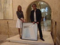 El Parlamento de La Rioja adquiere una escultura expuesta por el artista riojano José Carlos Balanza durante la Feria Sculto 2018