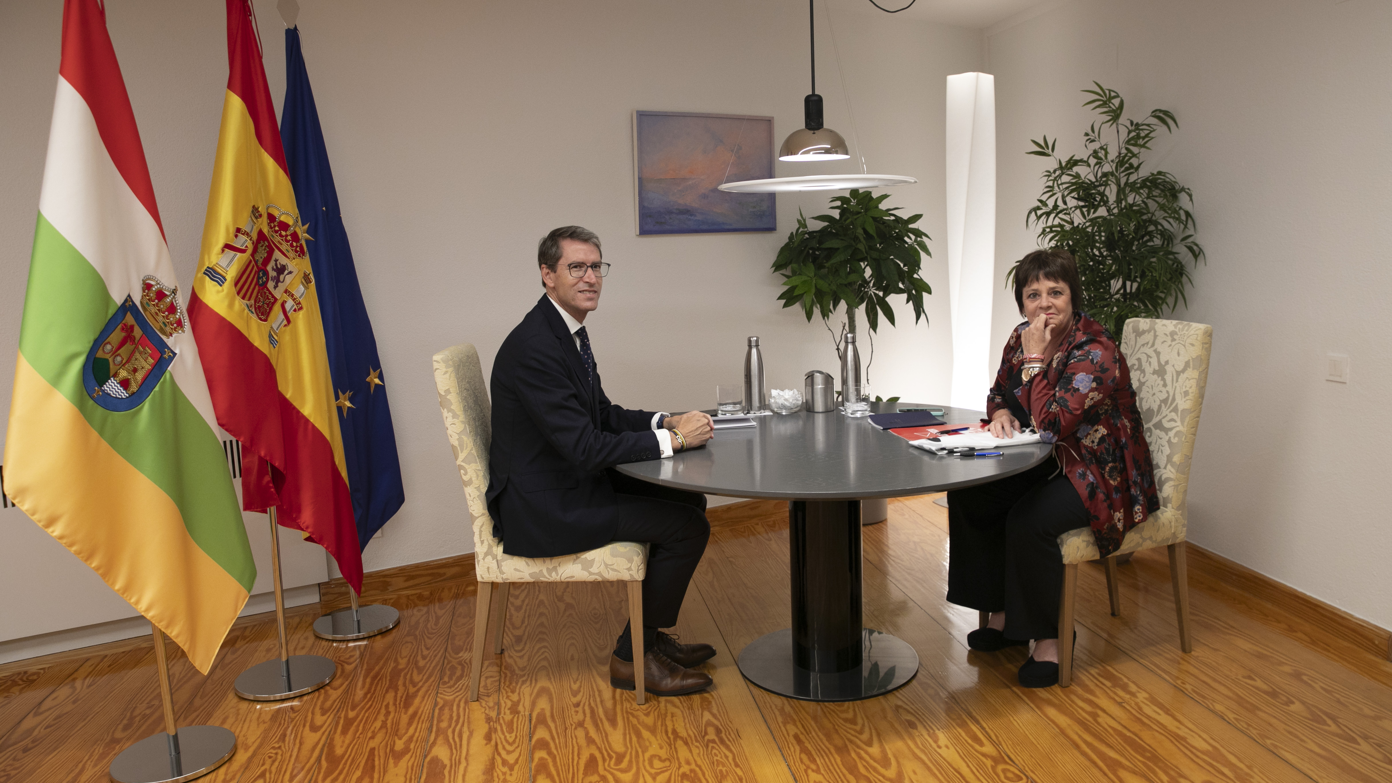 Gonzalo Capellán se reúne con Henar Moreno