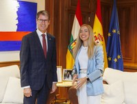 El presidente del Gobierno de La Rioja se reunirá el próximo lunes, 1 de septiembre, con los portavoces de los cuatro grupos parlamentarios