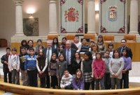 El Presidente del Parlamento de La Rioja anima a los escolares a concienciar a la sociedad sobre los Derechos del Niño