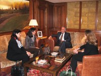 El Presidente del Parlamento de La Rioja ha recibido a Carmen Becerril Martínez, Directora General en Acciona