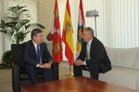 El Presidente del Parlamento de La Rioja se reúne con su homólogo en Castilla y León