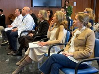 La presidenta del Parlamento asiste a la apertura del Foro de Innovación Oncológica de La Rioja