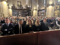 Fernández Cornago asistió ayer en La Redonda a la misa funeral por el Papa Francisco