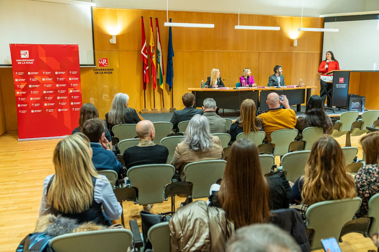 Premios a los mejores Trabajos de Fin de Grado y Máster