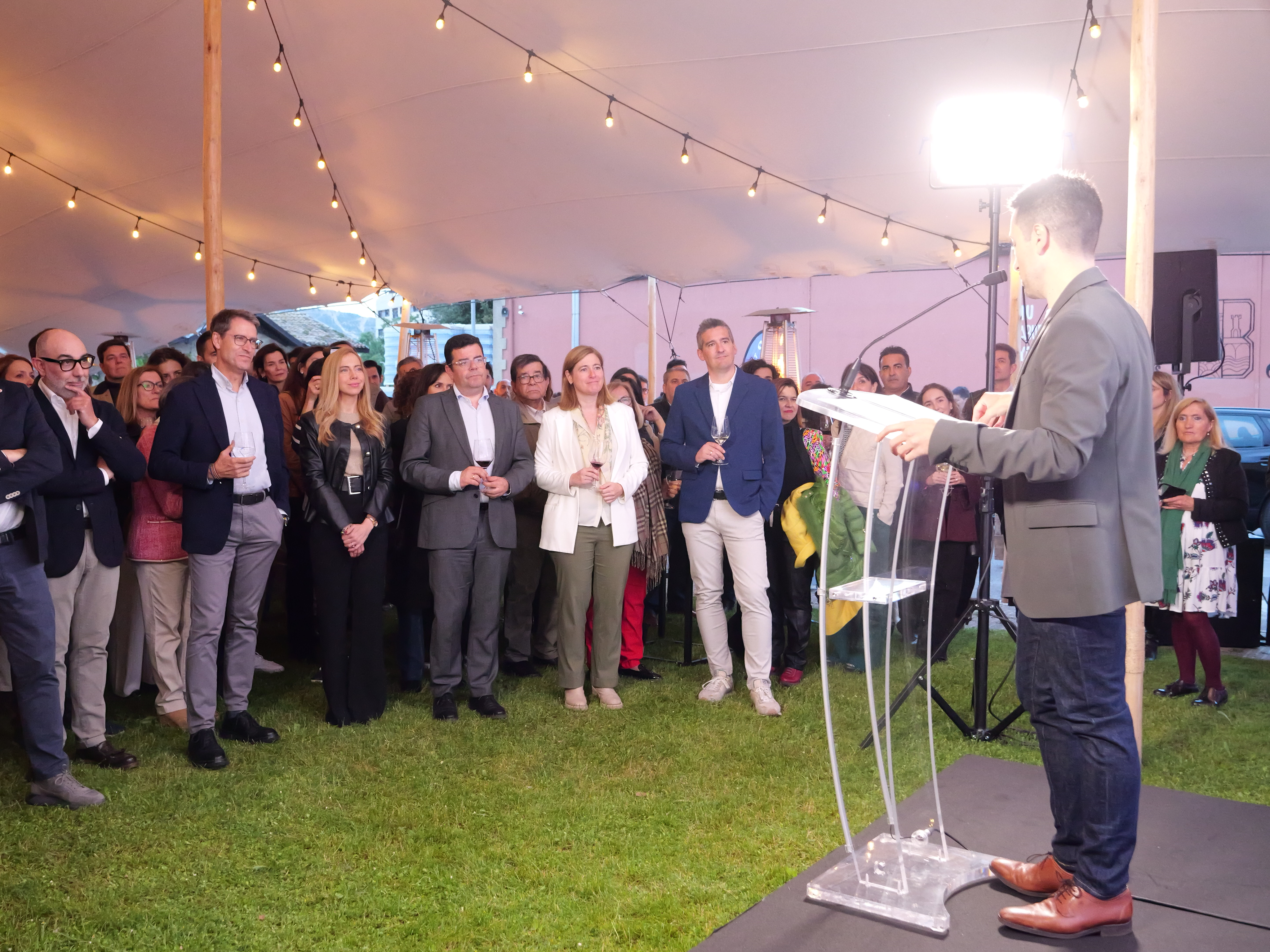 Décimo aniversario de NueveCuatroUno