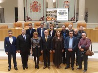 La delegación rumana ha visitado la Exposición Todos Somos Parlamento.