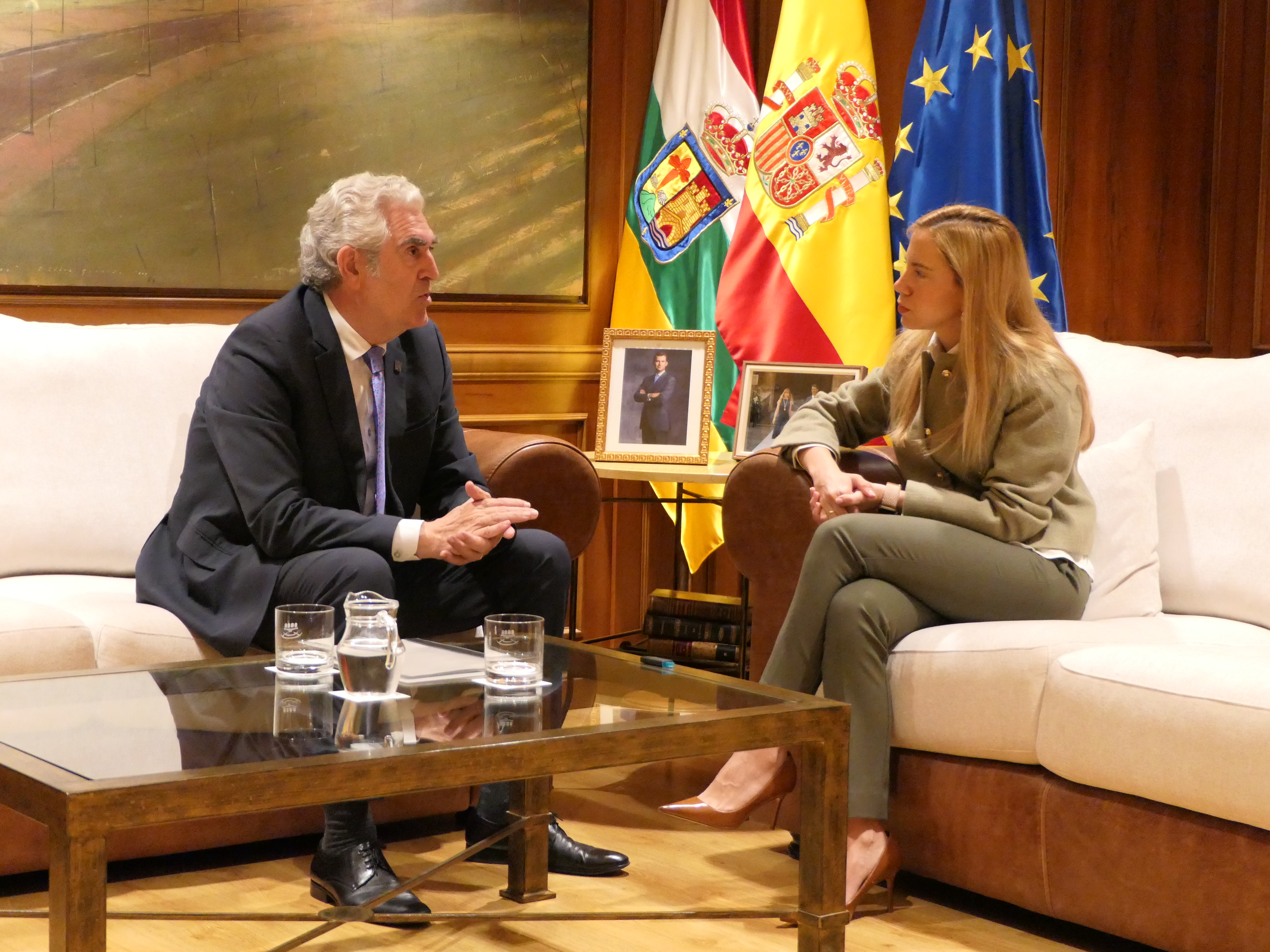 Entrega de la Memoria del TSJR