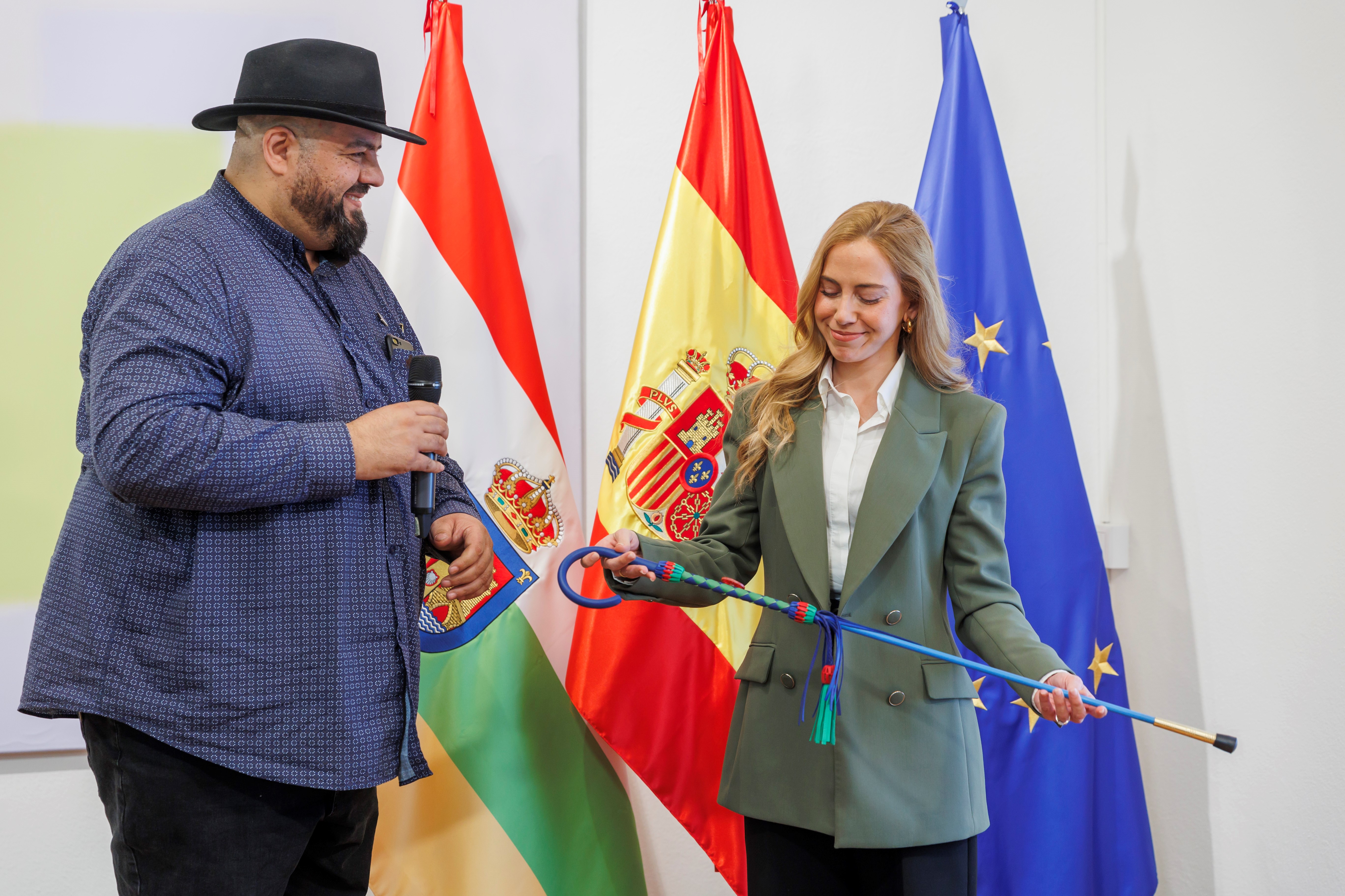 Entrega de la vara del pueblo gitano