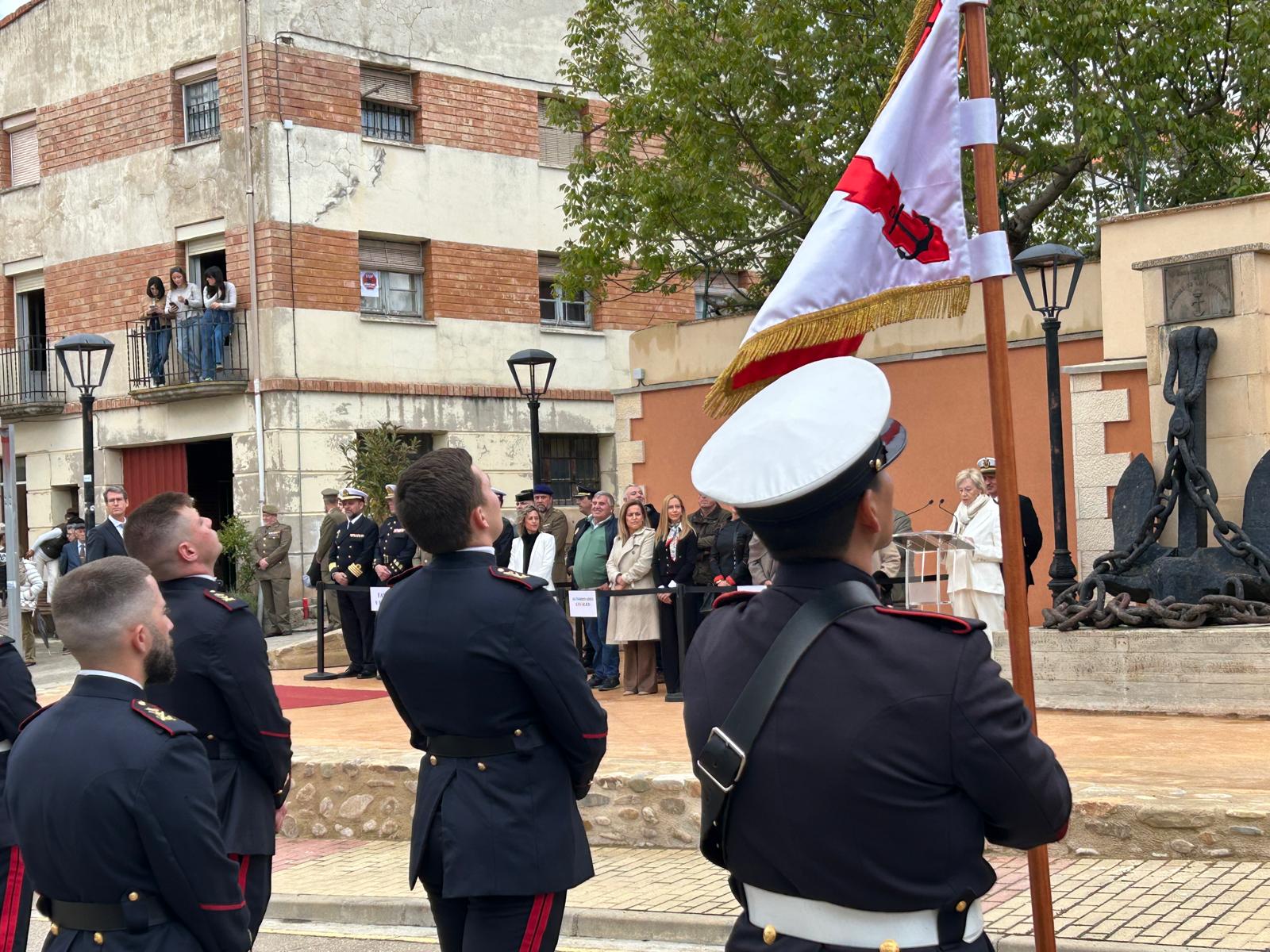 Inauguración de la plaza de la Armada en Hervías