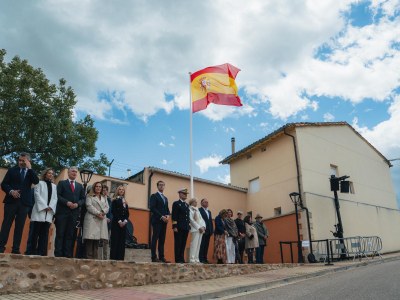 Inauguración de la plaza de la Armada en Hervías