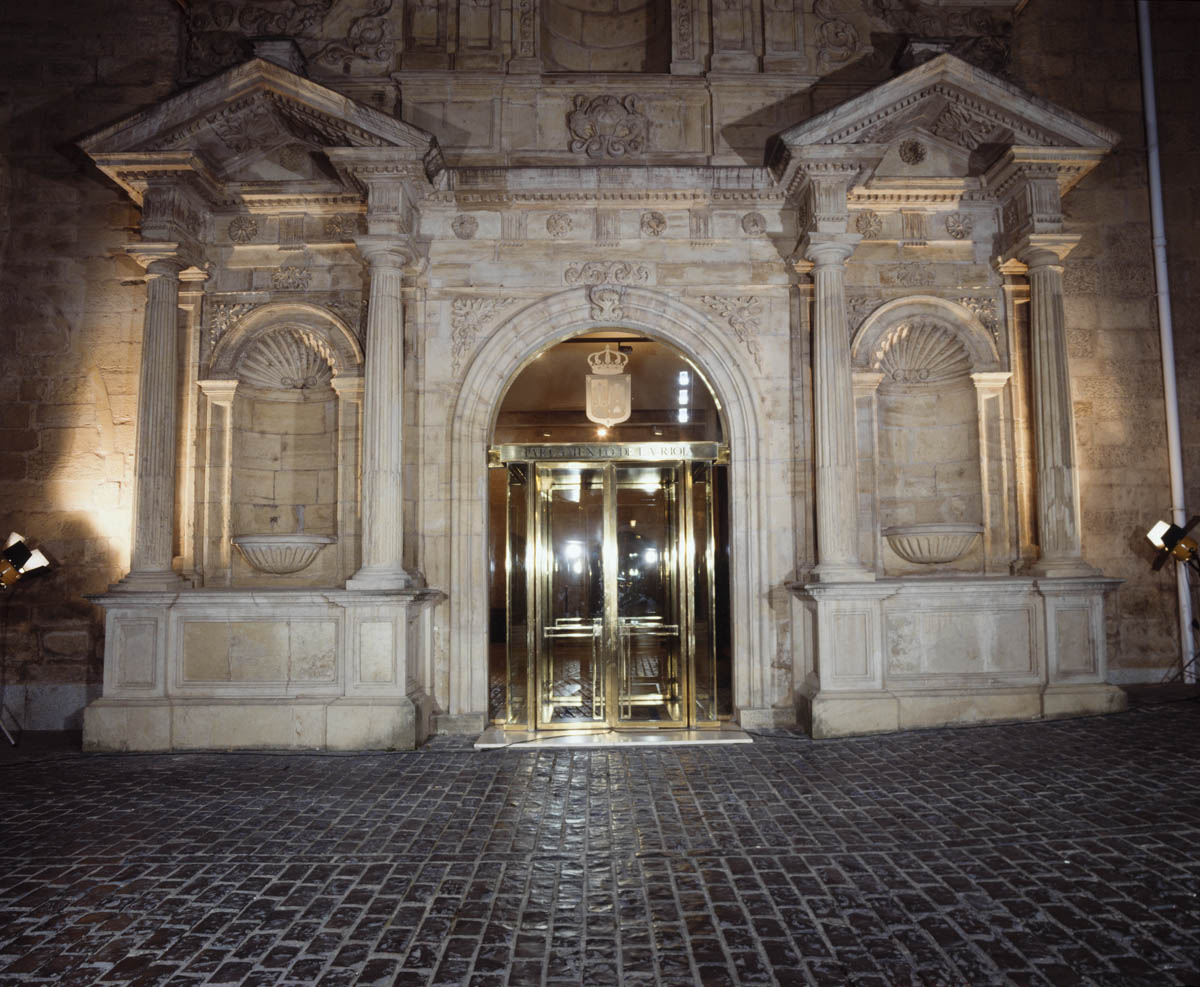 Fachada del Parlamento