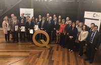 La Presidenta del Parlamento felicita a las diez empresas riojanas galardonadas en los Premios a la Excelencia en La Rioja 2017