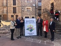 La Presidenta del Parlamento felicita a los vecinos de Viniegra de Abajo y Viniegra de Arriba por su proclamación como Pueblos más Bonitos de España