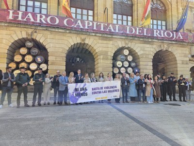 Minuto de silencio en Haro